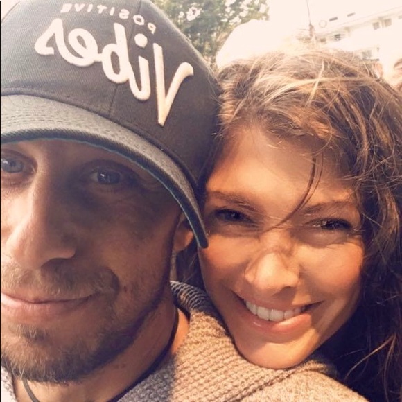 Meet your Posher, Bri - Picture 1 of 1